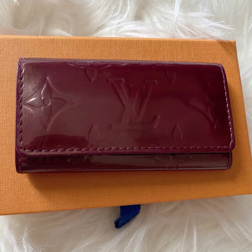 Louis Vuitton Vernis Key Holder - Rouge Fauviste